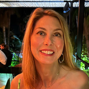 Meet your Posher, Caroline